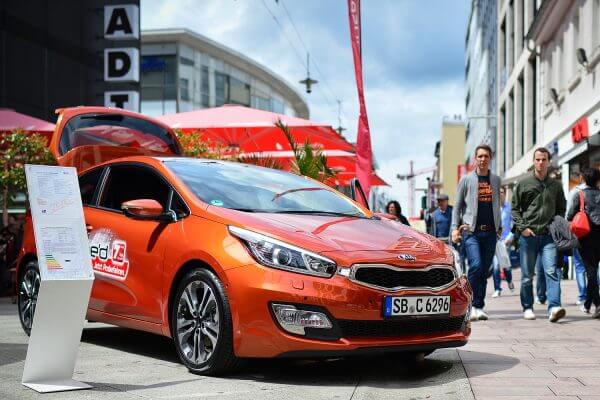 Eventfotograf Saarbrücken  / Street-Promotion KIA Saarbrücken © Offenblen.de