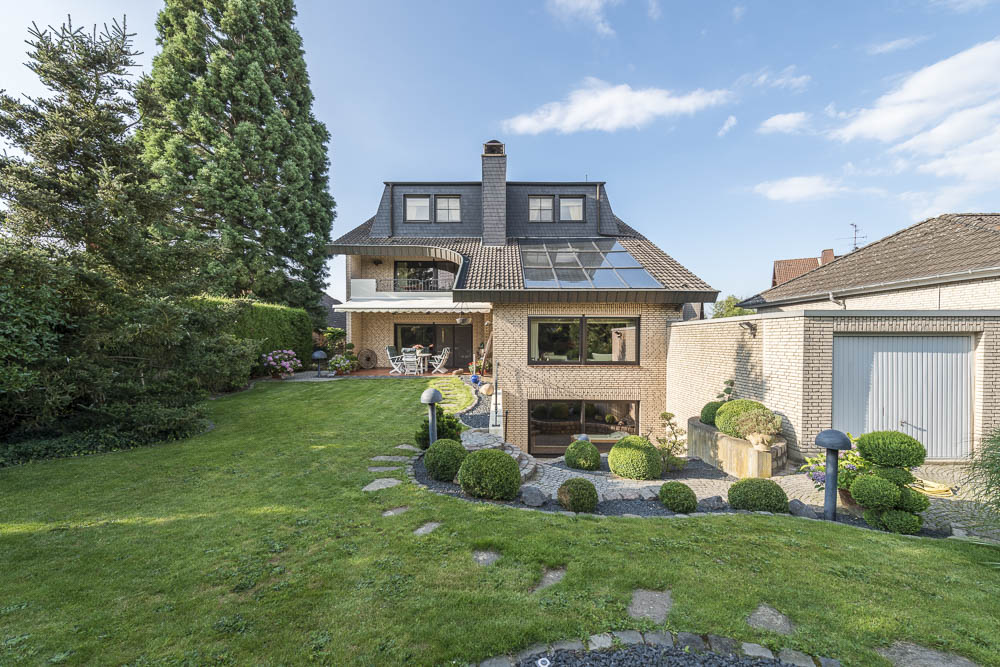 Architekturfotografie zur Blauen Stunde | Exklusive Villa by Daniel Krafft © offenblende.de / Albrecht ALBT