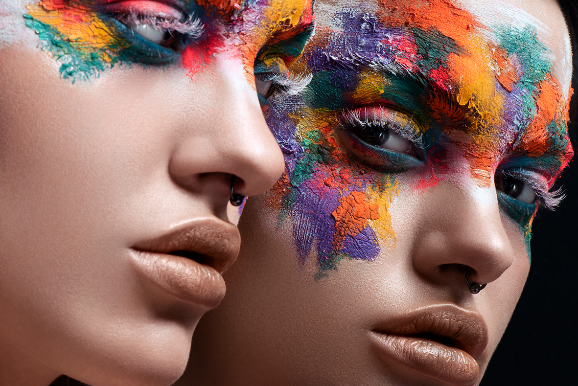 Camilla ist Fotografin im Bereich der Beautyfotografie