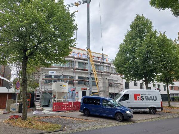 Digitale Fassaden Sanierung einer Fassade. Vond er Baustelle zur fertigen Immobilie © Offenblende Digitale Fassaden Sanierung einer Fassade. Vond er Baustelle zur fertigen Immobilie © Offenblende