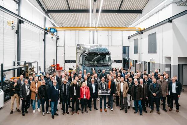 Gruppefoto - Merecedes Benz Trucks Deutschland - eActros 600 © Offenblende Gruppefoto - Merecedes Benz Trucks Deutschland - eActros 600 © Offenblende