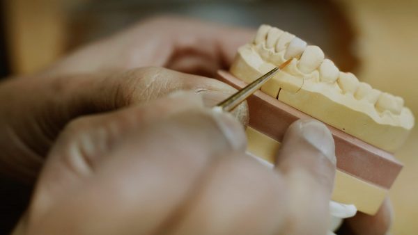 Imagefilm Zahntechniker DaVinci Dental Kameramann Leonard