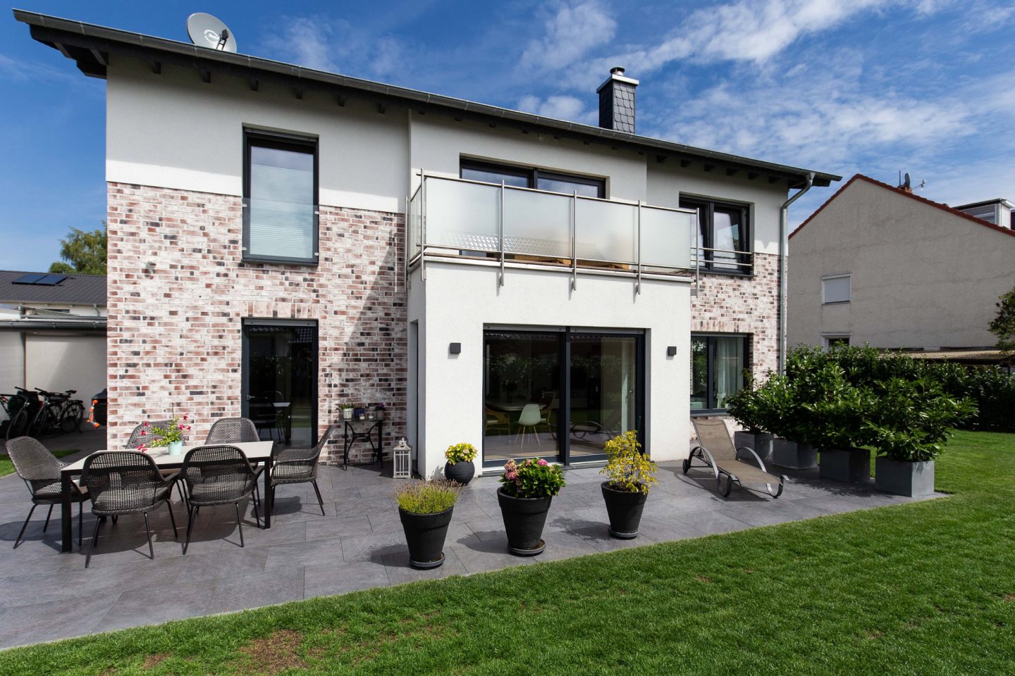 Architekturfotografie zur Blauen Stunde | Exklusive Villa by Daniel Krafft © offenblende.de / Albrecht ALBT