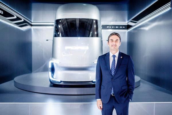 Messefotograf Jonas aus Hannover © Offenblende / Jonas JOKA Messefotograf Jonas aus Hannover © Offenblende / Jonas JOKA