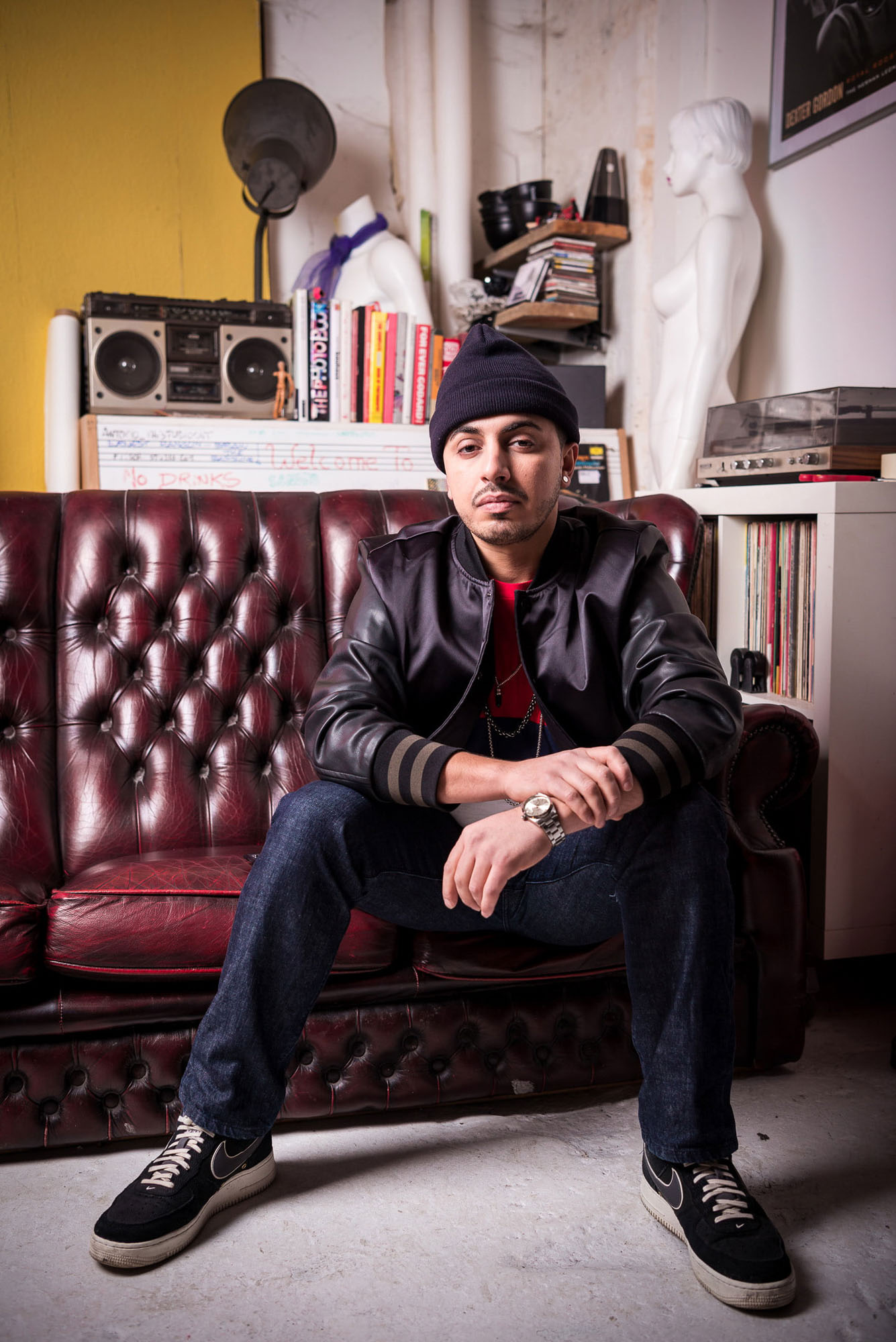 Studio-Portrait: Portraitaufnahme eines Mannes im Fotostudio in Karlsruhe © Offenblende / Chiara CHBE