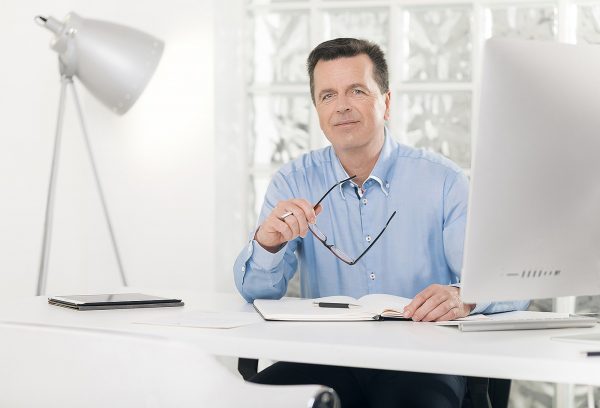 Portraitfotograf für Wirtschaftsprüfer & Rechtsanwälte © Offenblende / Patrick aus Essen Portraitfotograf für Wirtschaftsprüfer & Rechtsanwälte © Offenblende / Patrick aus Essen