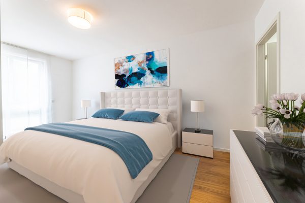 Virtual Staging Vorher/Nachher - Schlafzimmer © Offenblende Virtual Staging Vorher/Nachher - Schlafzimmer © Offenblende